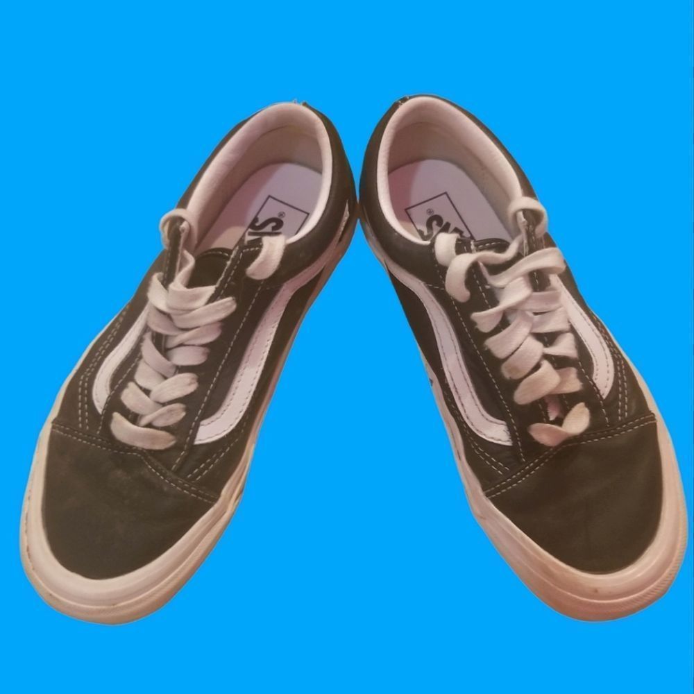 Van's Off The Wall Black & White Sneakers